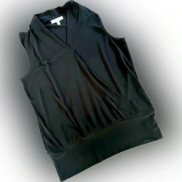 Chaus New York Sleeveless Black Size large Top with draped front - Picture 2 of 7